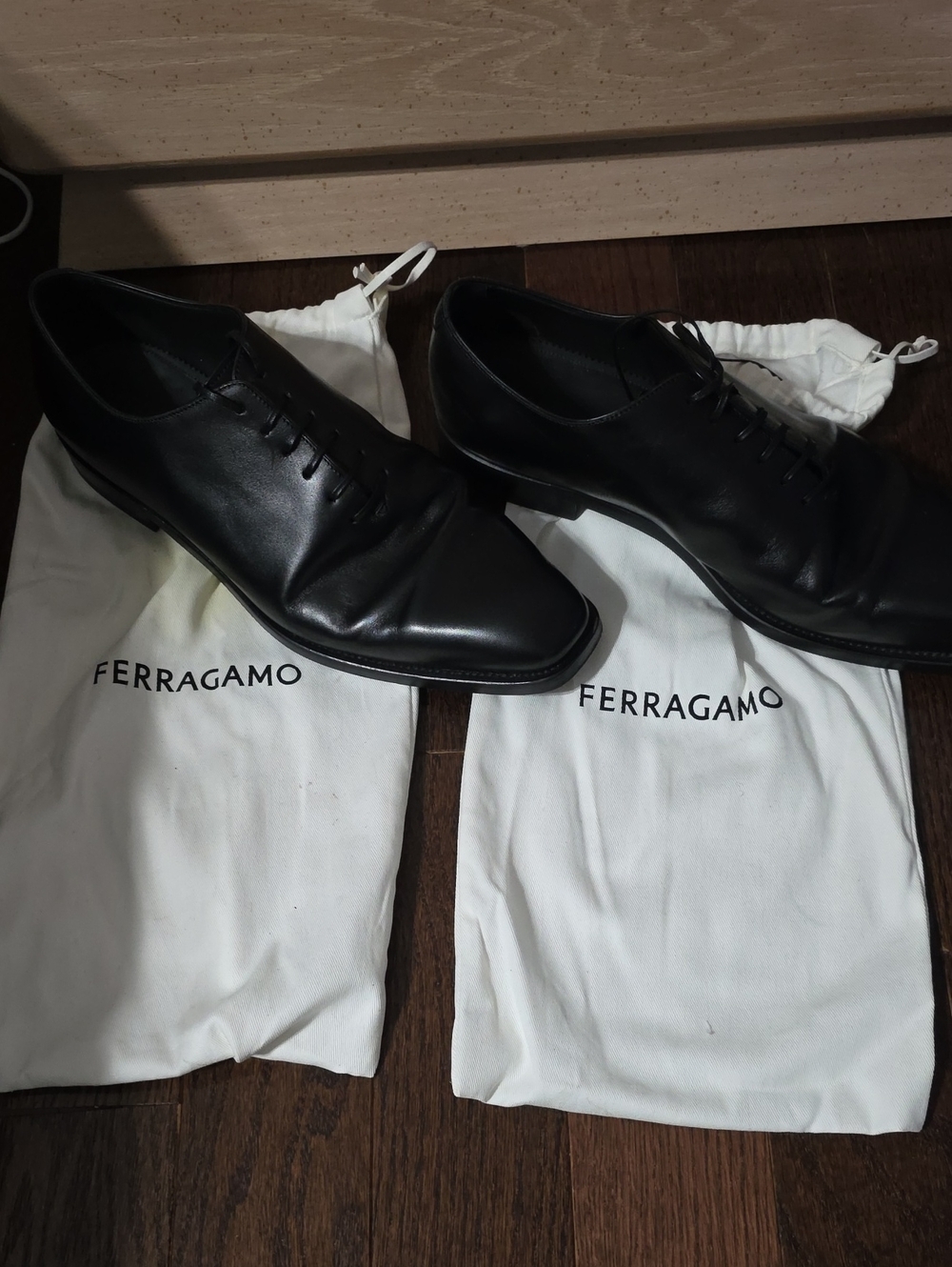 Salvatore Ferragamo Black Leather Oxford Dress Shoes